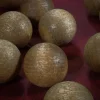 Boule en hêtre teintée 45 mm