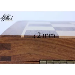 jeu d'échec marqueté. Déco et ludique !