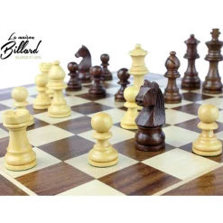 jeu d'échec marqueté. Déco et ludique !