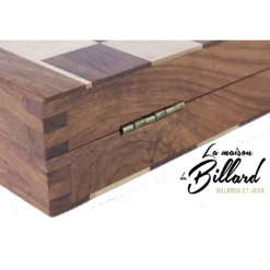 jeu d'échec marqueté. Déco et ludique !