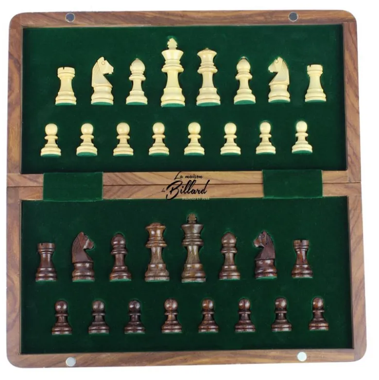 jeu d'échec marqueté. Déco et ludique !