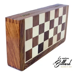 jeu d'échec marqueté. Déco et ludique !