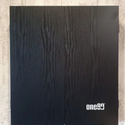 Jeu de Fléchette traditionnel avec Armoire