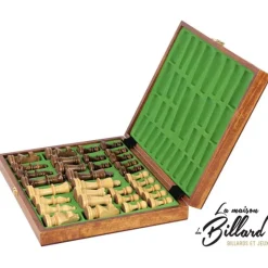 Le jeu d'échecs en bois version luxe