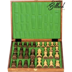 Le jeu d'échecs en bois version luxe