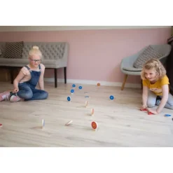 Les cibles de couleur, un jeu de quille pour enfants