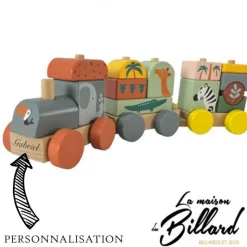 Train en bois bébé : un jeu de construction pour développer la motricité fine de votre enfant