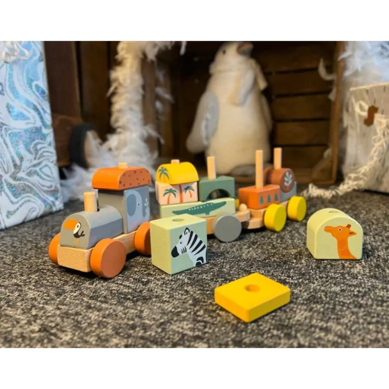 Train en bois bébé : un jeu de construction pour développer la motricité fine de votre enfant