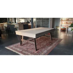 Une table style industriel qui se transforme en vrai billard